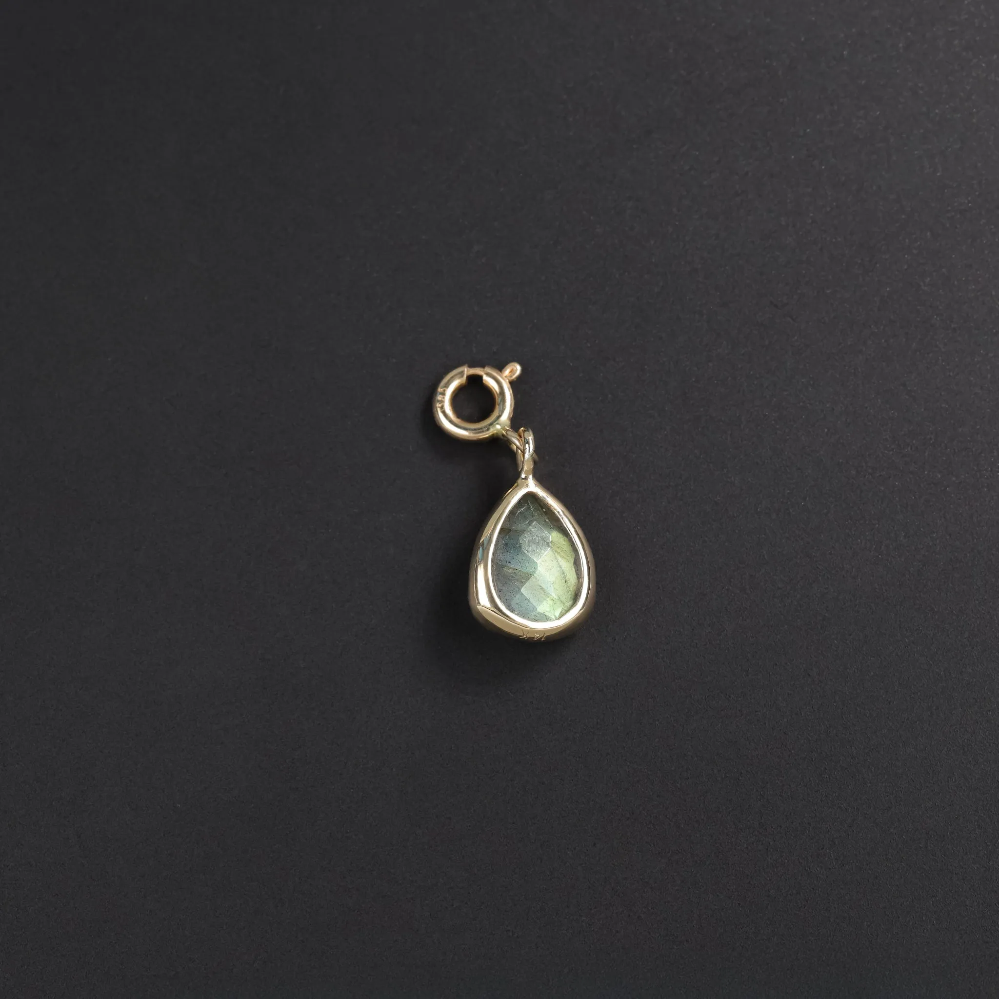 Irregular Pear-Cut Labradorite SR Pendant