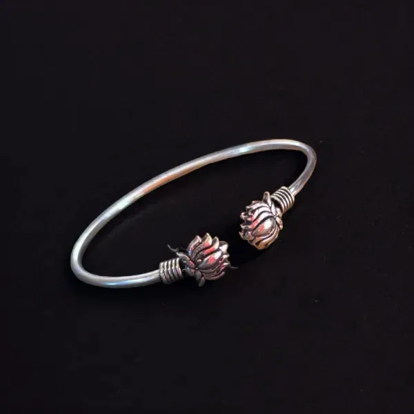 Layla Antique Lotus design Handmade Kada, Silver