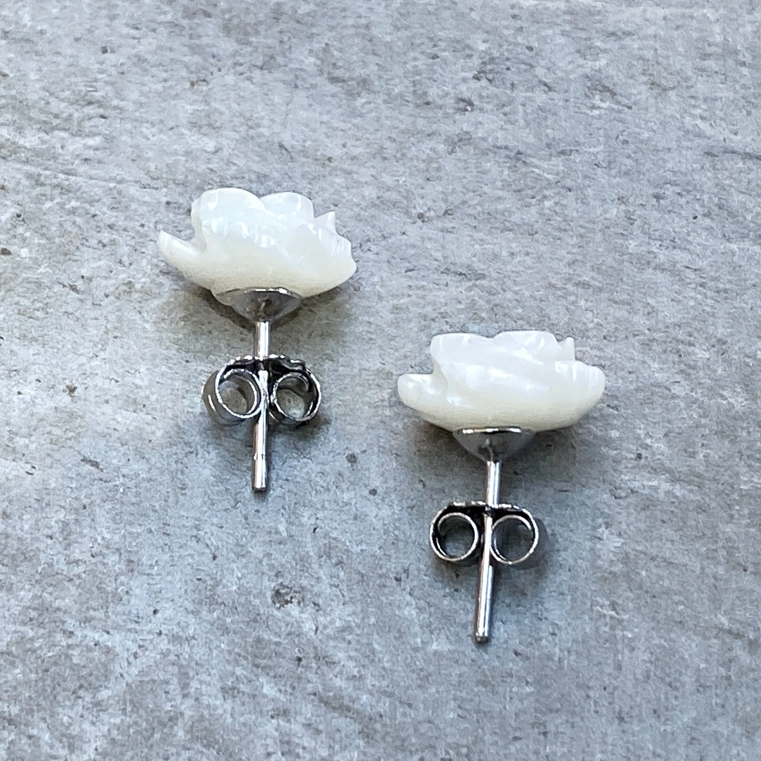 Mother of Pearl Flower Stud Earrings