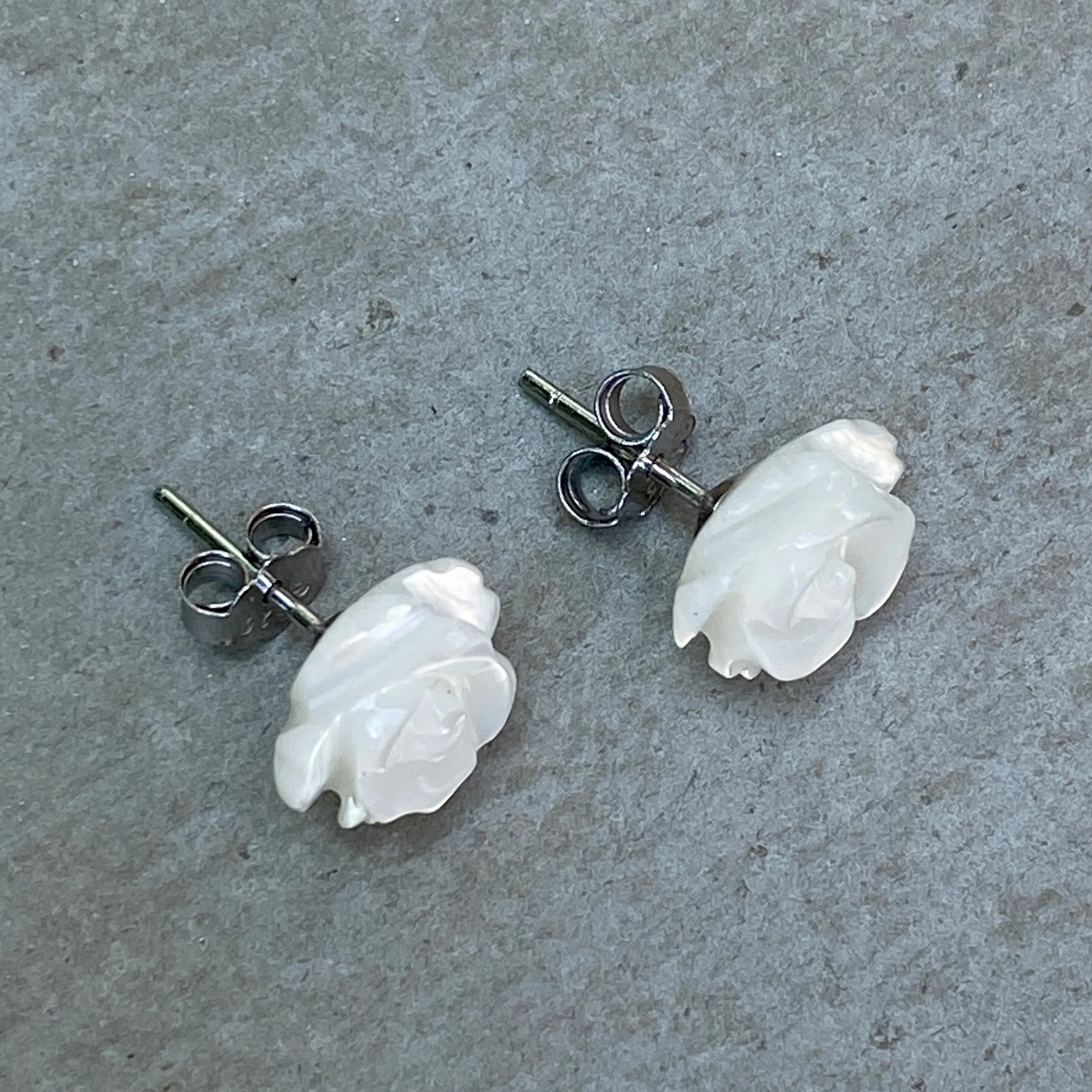 Mother of Pearl Flower Stud Earrings