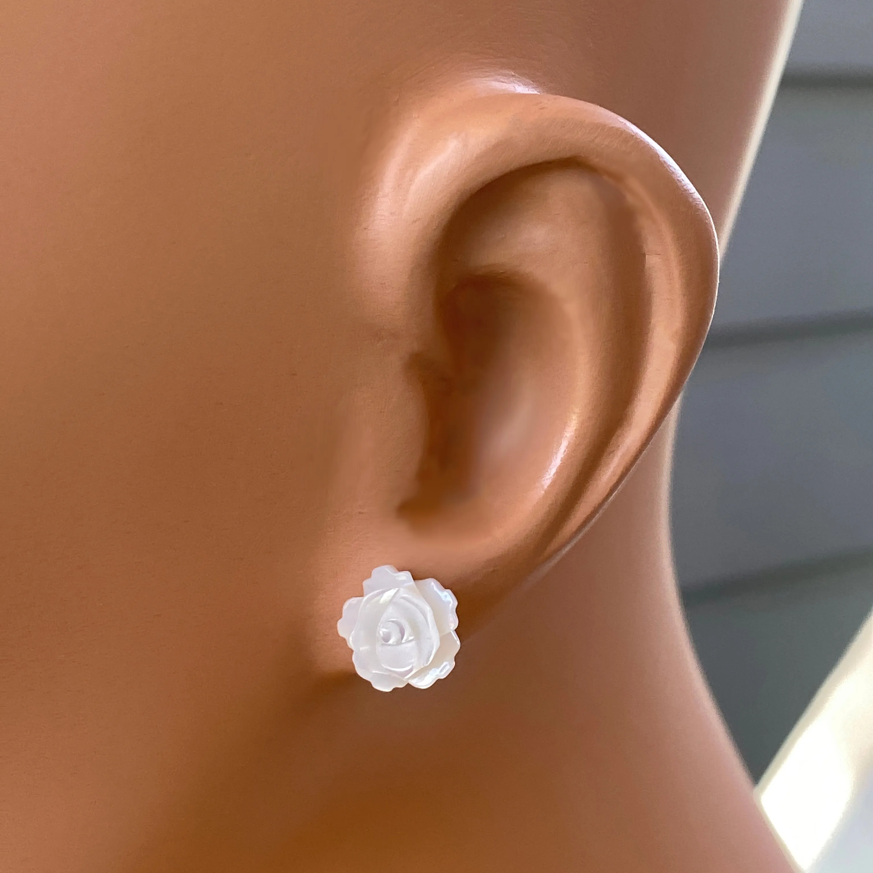 Mother of Pearl Flower Stud Earrings