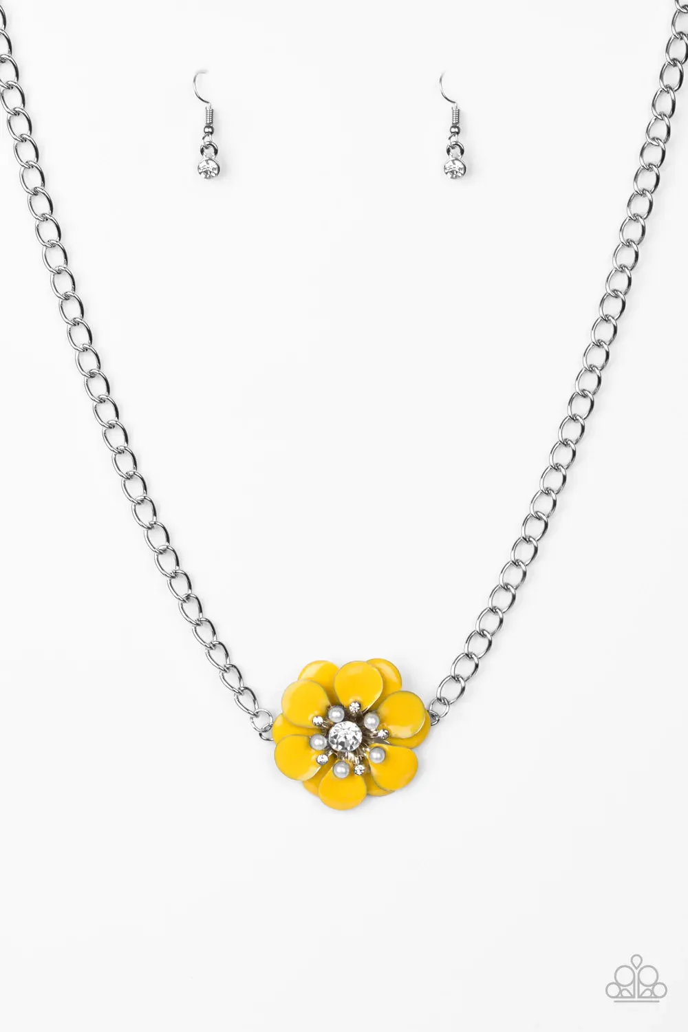 Paparazzi Necklace ~ Hibiscus Hula - Yellow