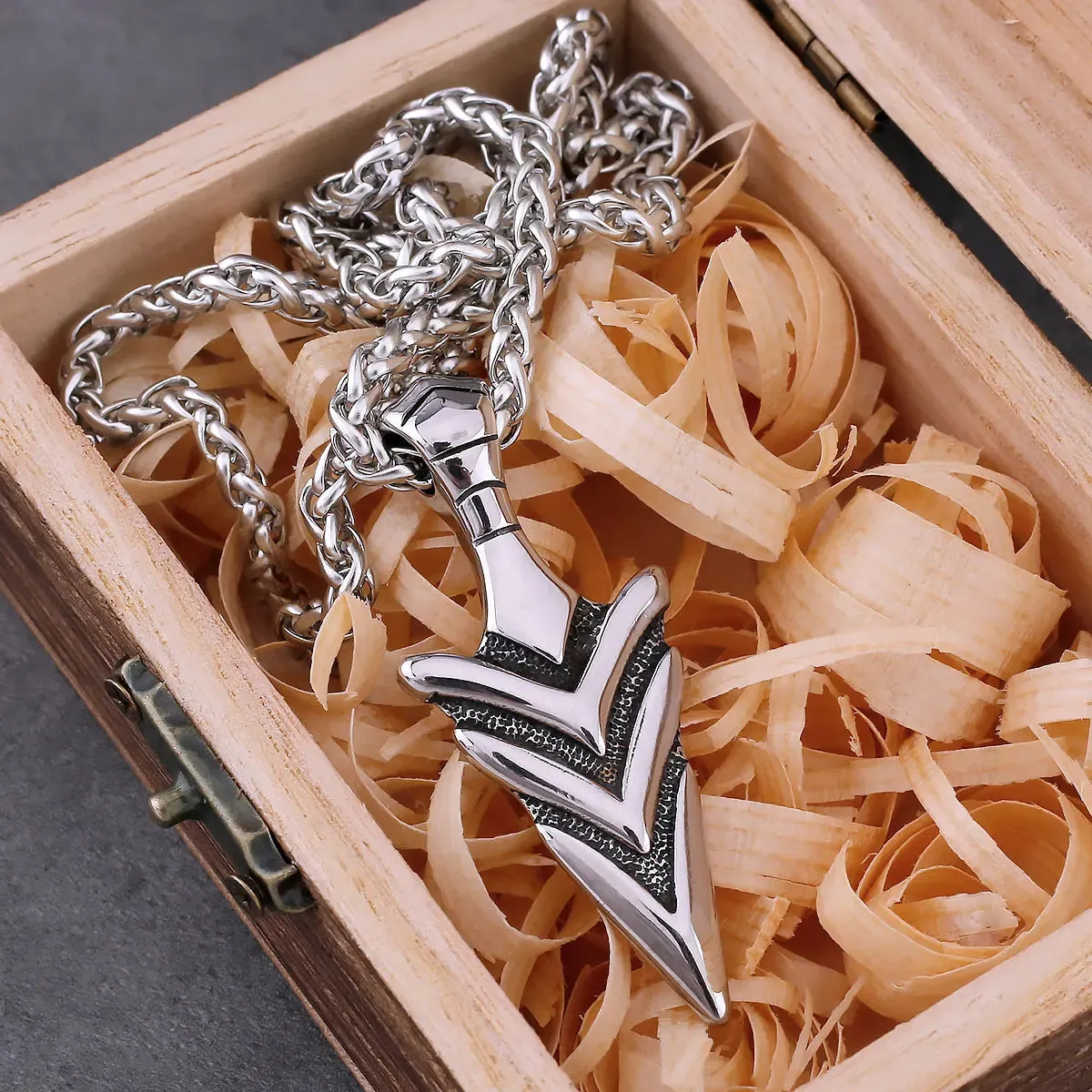 Retro Charm Nordic Spartan Warrior Spear Viking Necklace