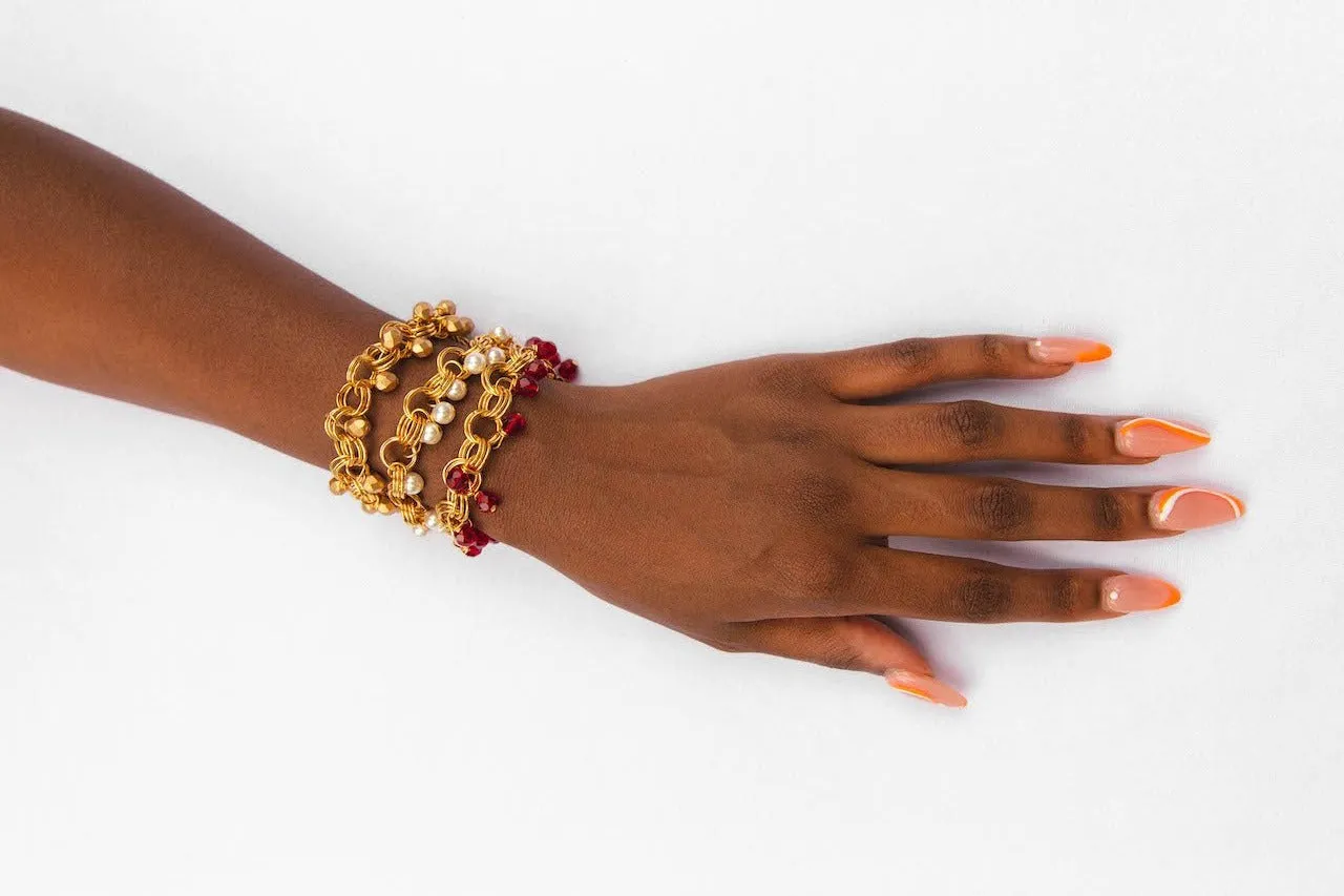 The Donna Bracelet in Garnet Red